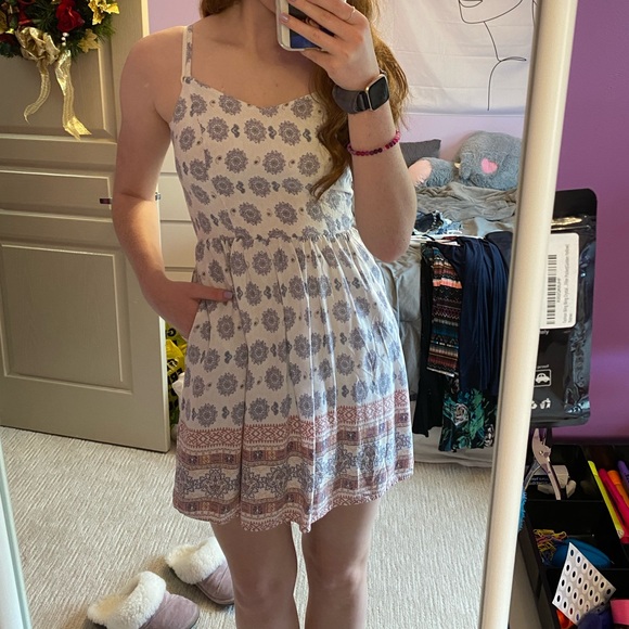 🦋2 for $15 - Garage Summer Dress - Picture 8 of 9